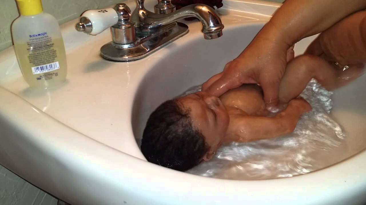 Silicone Preemie First Night Home-Bath and Bed Routine