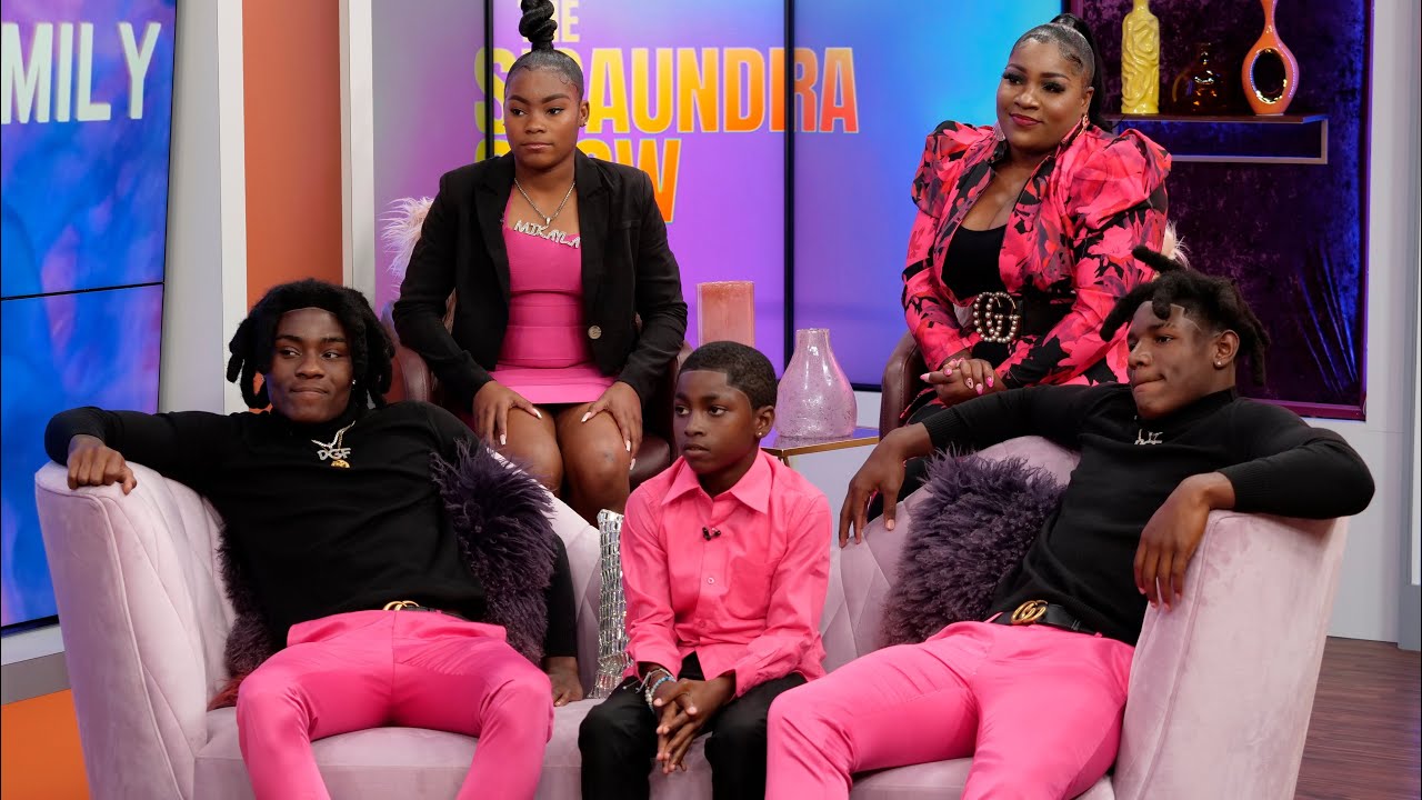 Daghetto Family Talks Vlogs, Pranks & More Live On The Sisaundra Show