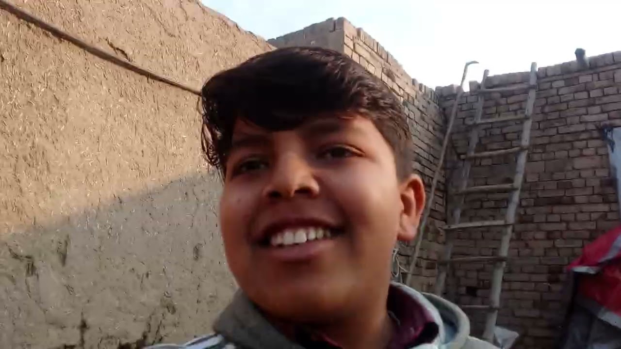 AJ ka vlog ya ha ka ma Ra tavashan ka time change ho ga tha to ma re AJ jadle jote ho fahime Dara ni