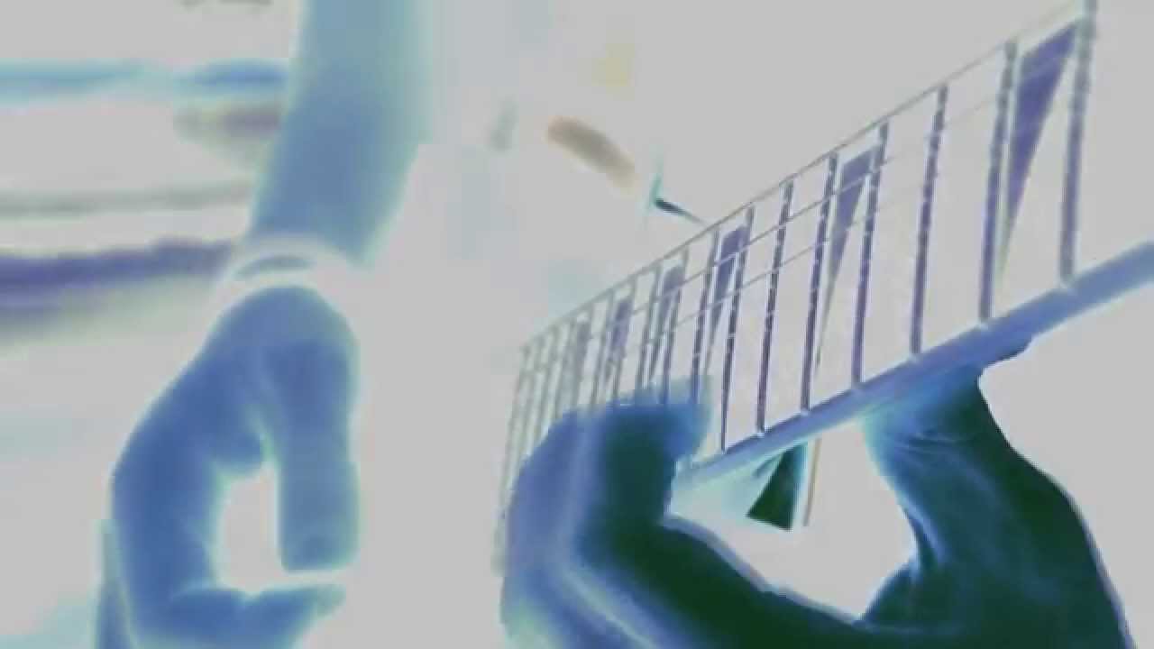 Montana Jones TURNS METAL