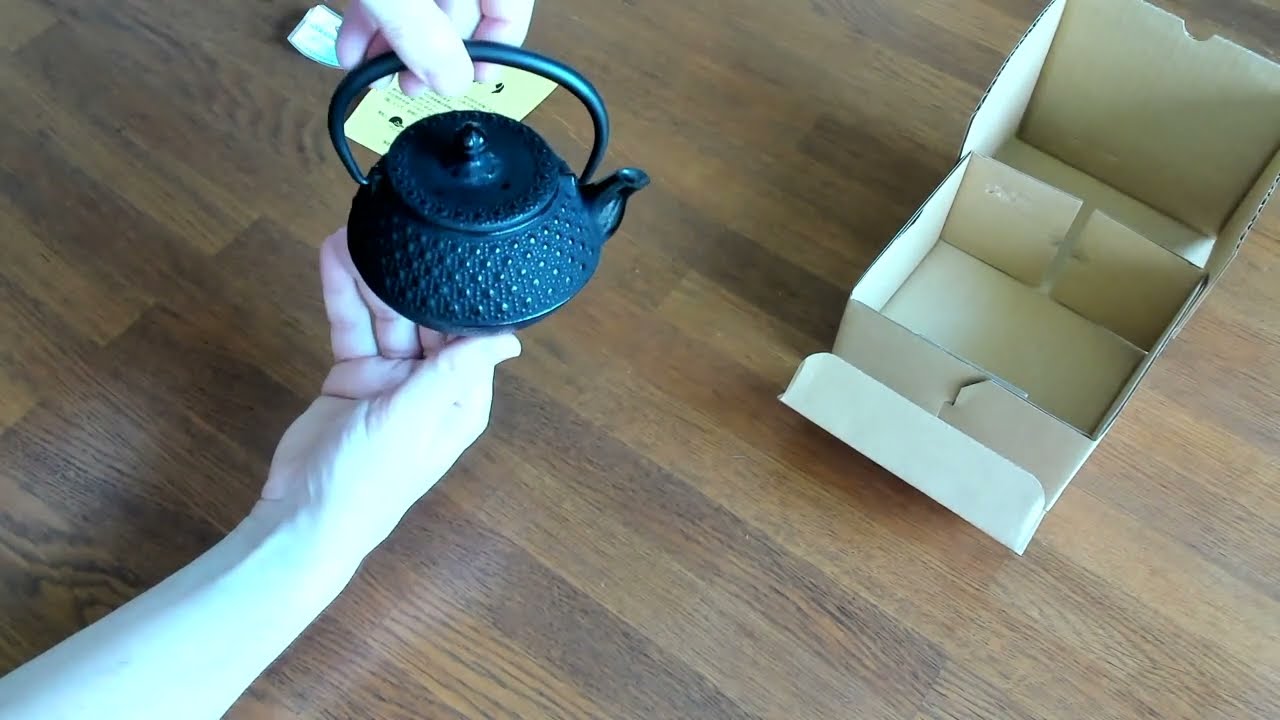 Unboxing Japanische Gusseisen Teekanne Kikko Arare von G-Tee.ch
