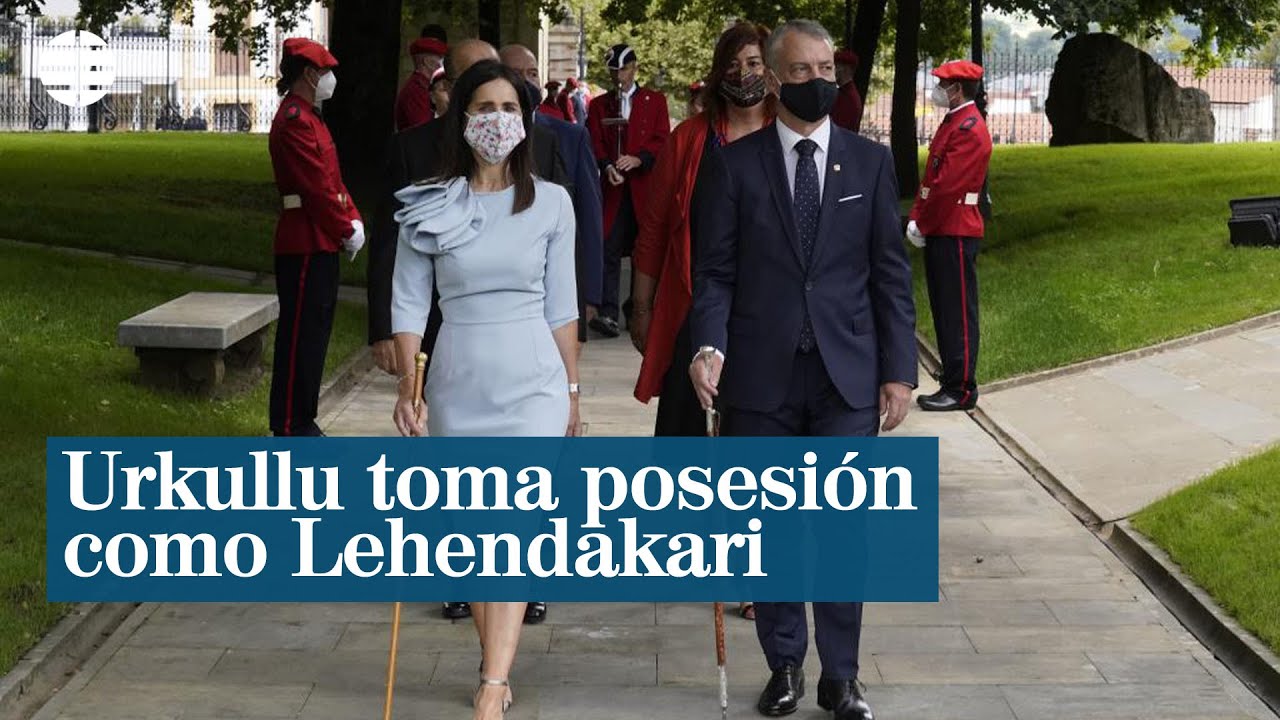 Urkullu jura su cargo en Gernika, en una ceremonia marcada por la Covid