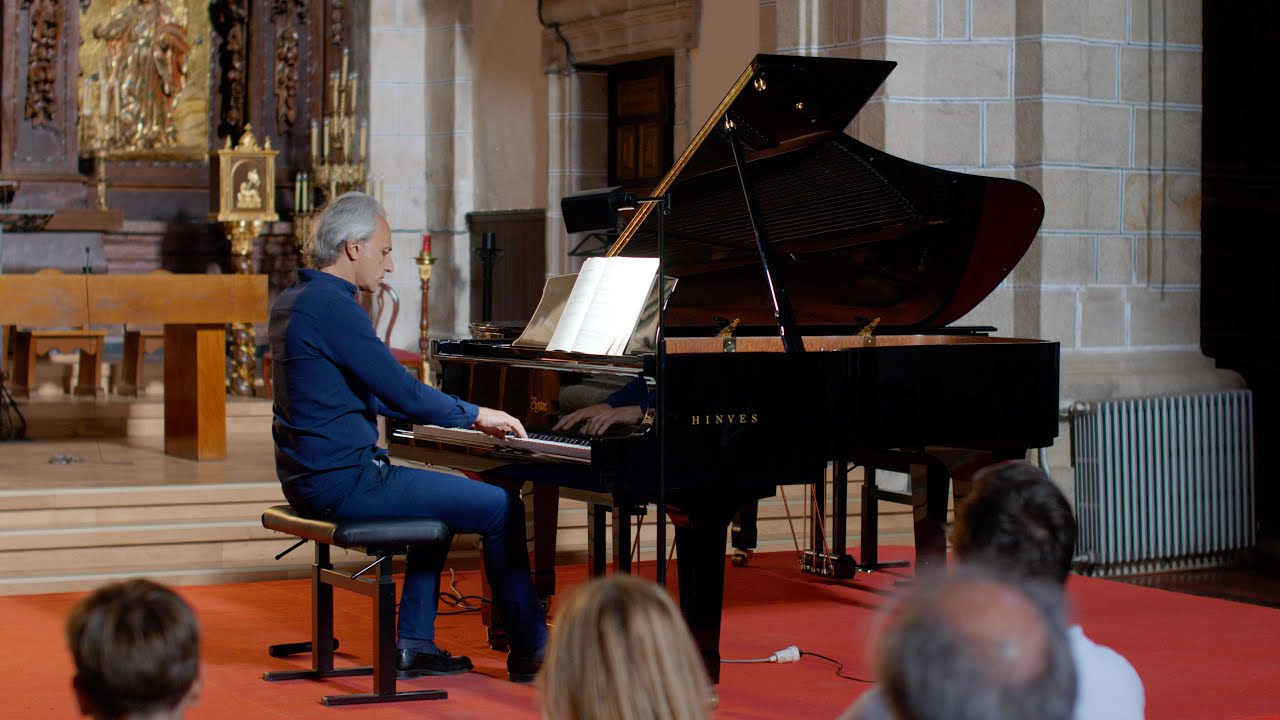Pedro Halffter interpreta el Impromptu de Franz Schubert en la iglesia de San Nicolás de Villafranca