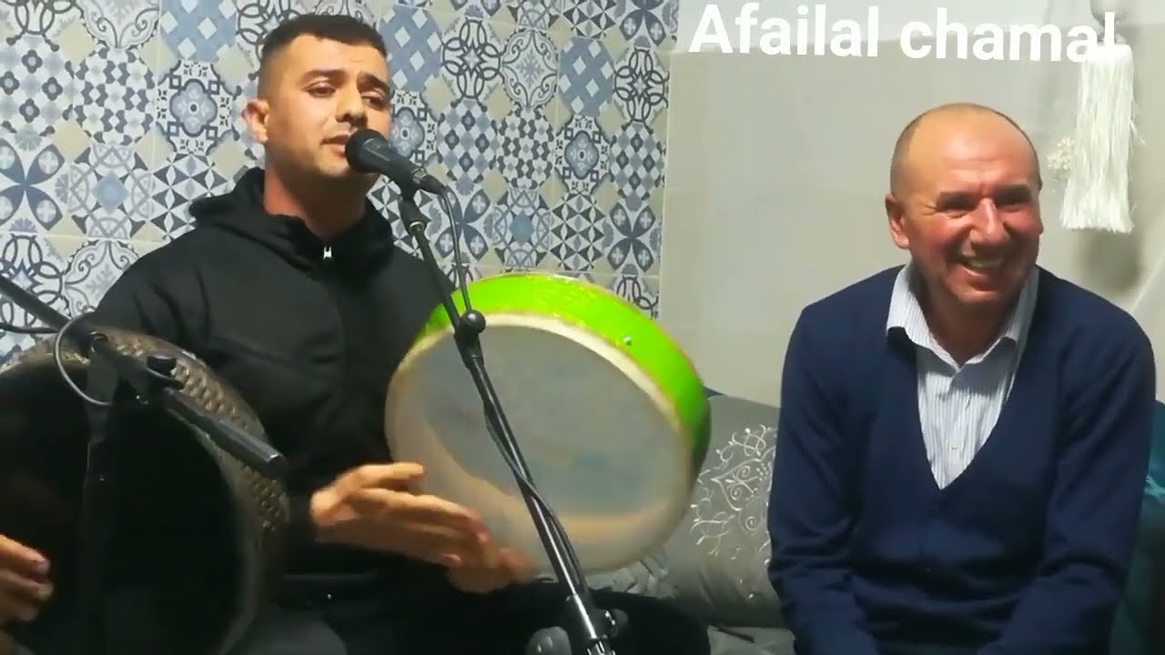 جلسة فنية سهامية بالشمال  اغنية رجع  لمجموعة السهام بحضور  نجم السهام خالد مشفق
