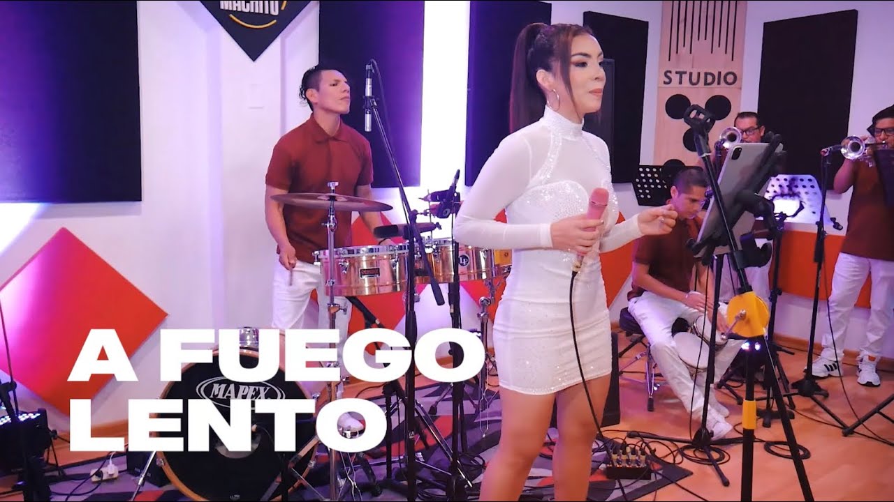 A Fuego Lento (Live) - Gaby Zambrano