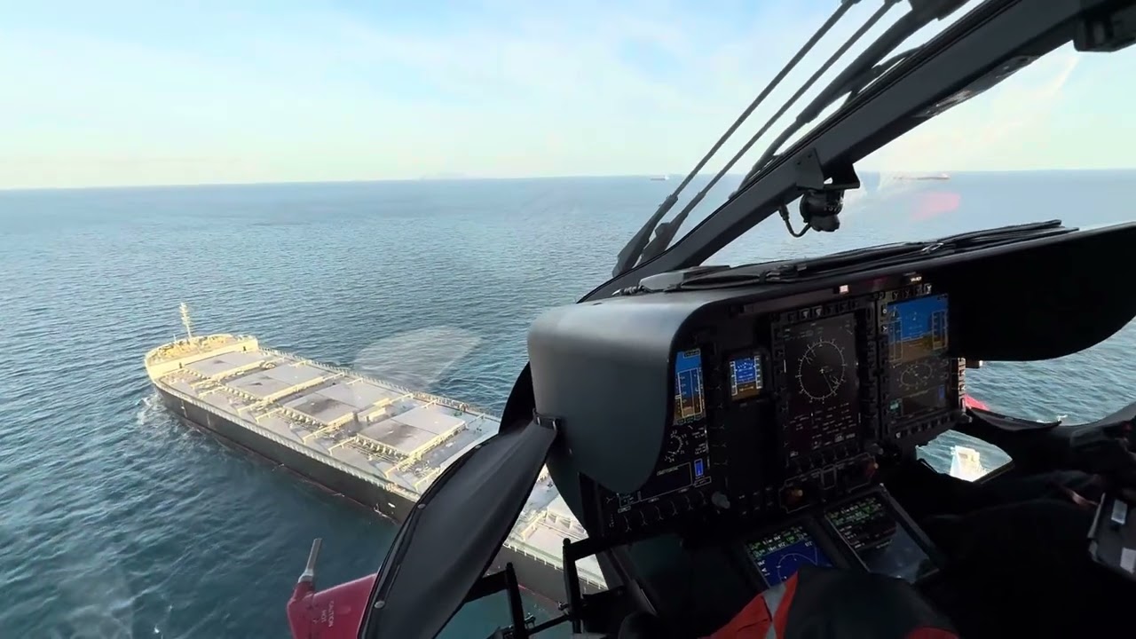 EC135P3H Helionix Helicopter Marine Pilot Transfer (HMPT) Training