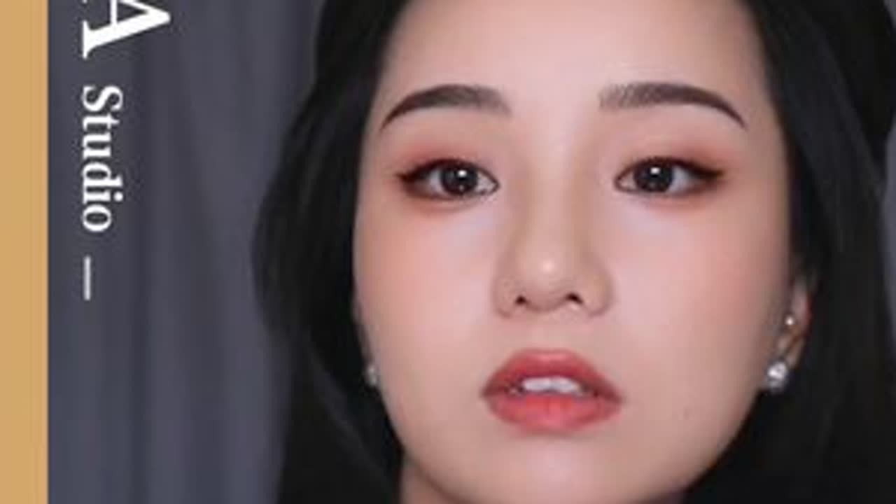 救命，这个纯欲风妆容也太好看了吧~莎莎美护教主妆容教学全流程。#纯欲风妆容 #美妆教程 #美妆分享 #莎莎美妆教主