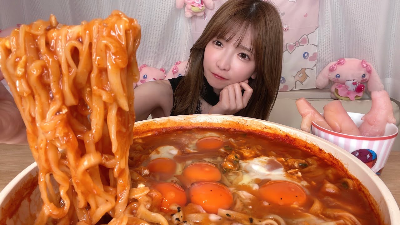 【大食い】韓国おうどん激辛カルグクス【もえあず】