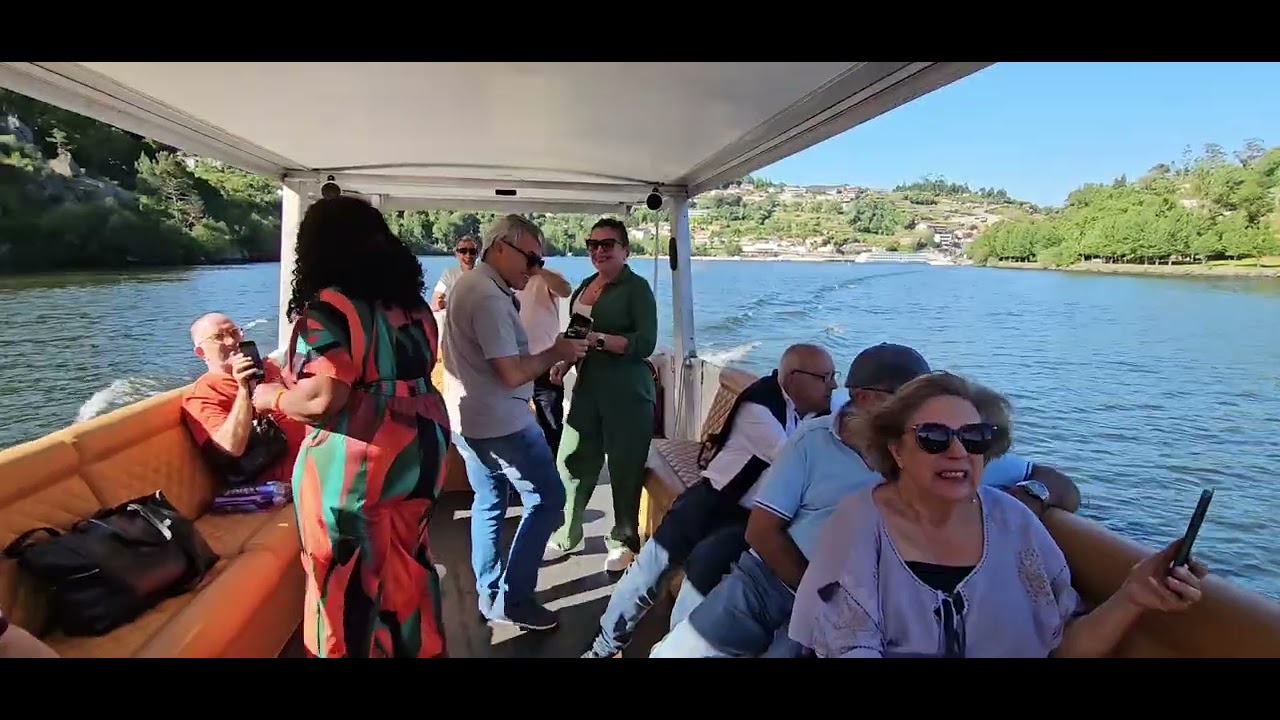 Afonso's House Alpendurada em 24/05/25. Encontro Criptos 2° T 74. Passeio Rio Douro.  - 1/3