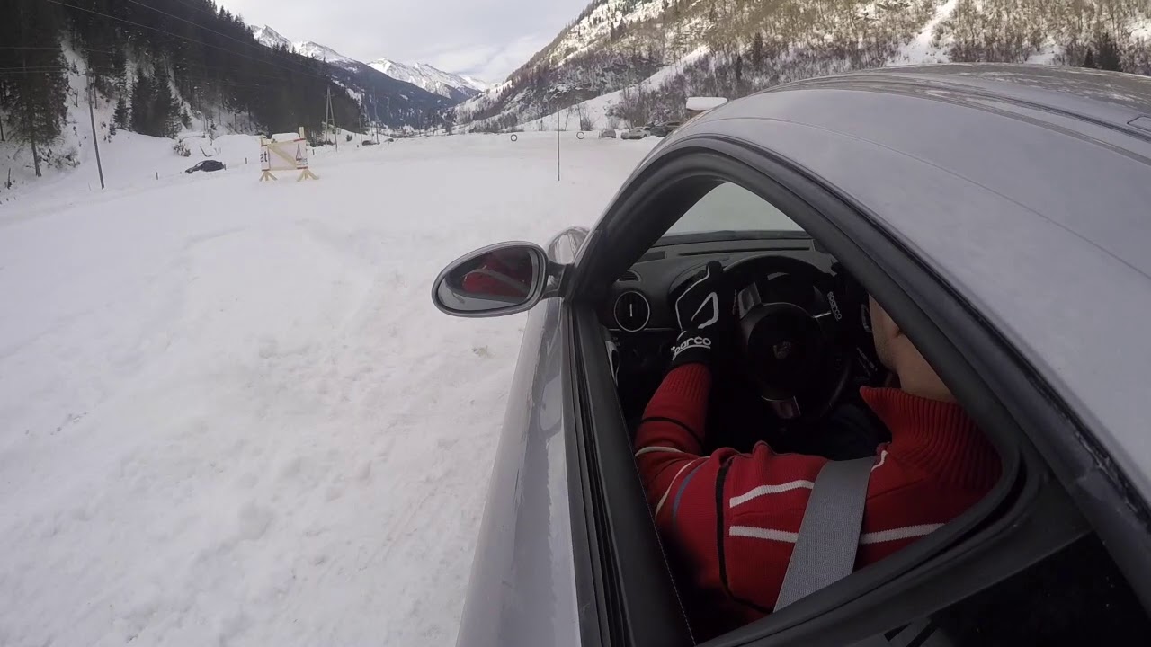 Porsche Cayman S - Snow drift Lungau