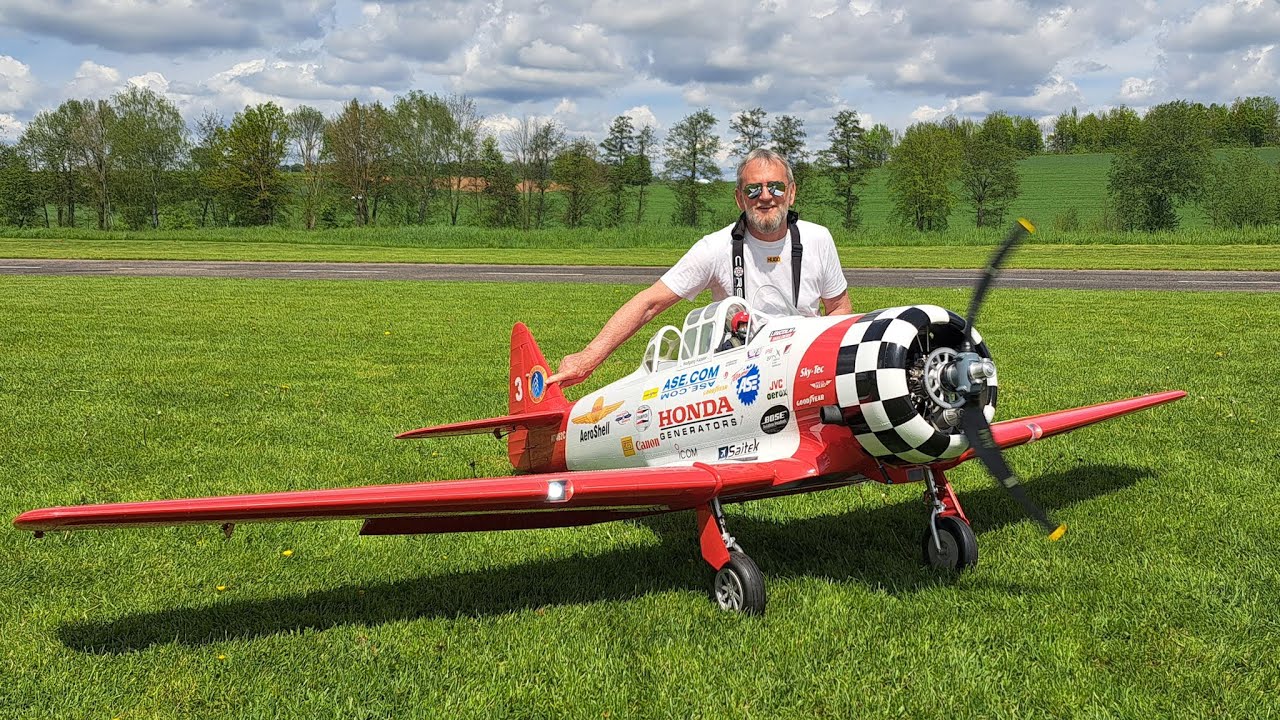 T6 Texan - 250ccm radial MOKI - Maiden Flight with Wolfgang Kappler