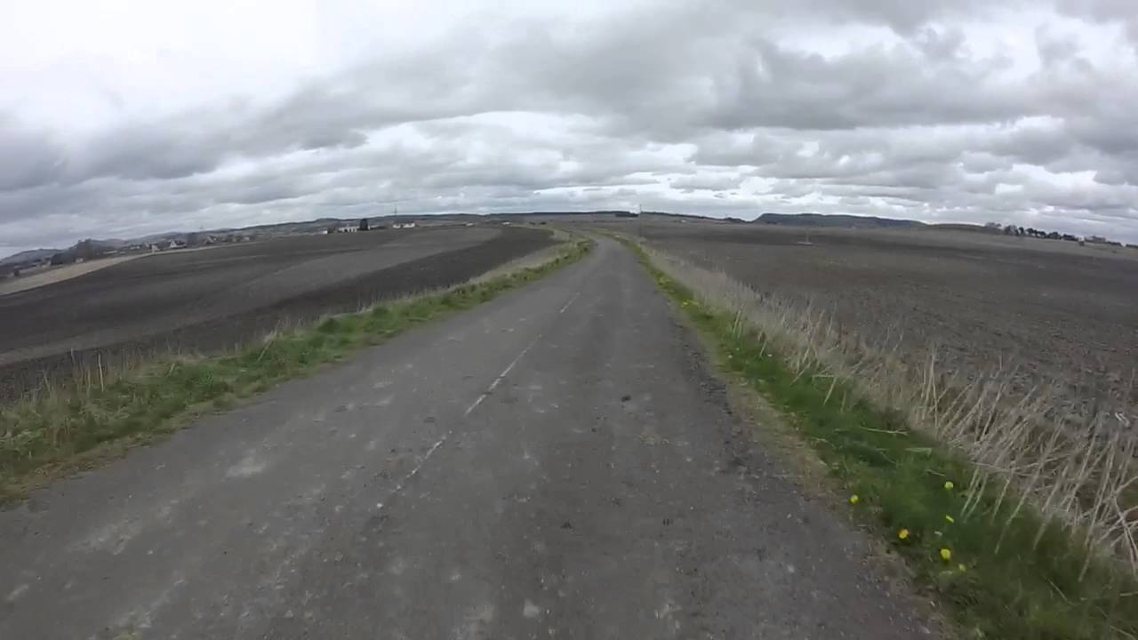 Welsh pit bike crf70 z140 vs super stomp 125, drag race