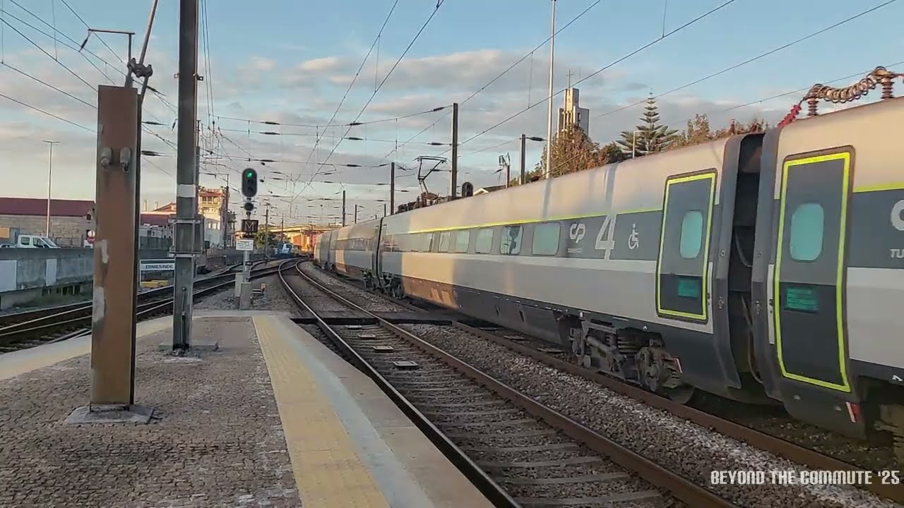 ¹⁴⁹⁵ 🇵🇹 Ermesinde 🚆CP 4000 EMUs • CP 5600 locos + Corail cars • Alfa & Intercidades passing