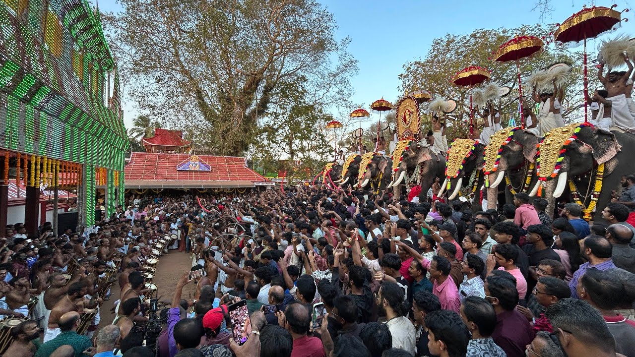 തെച്ചിക്കോട്ടുകാവ് പൂരം 2026 - പാണ്ടിമേളം - കിഴക്കൂട്ട് അനിയൻ മാരാർ & ടീം