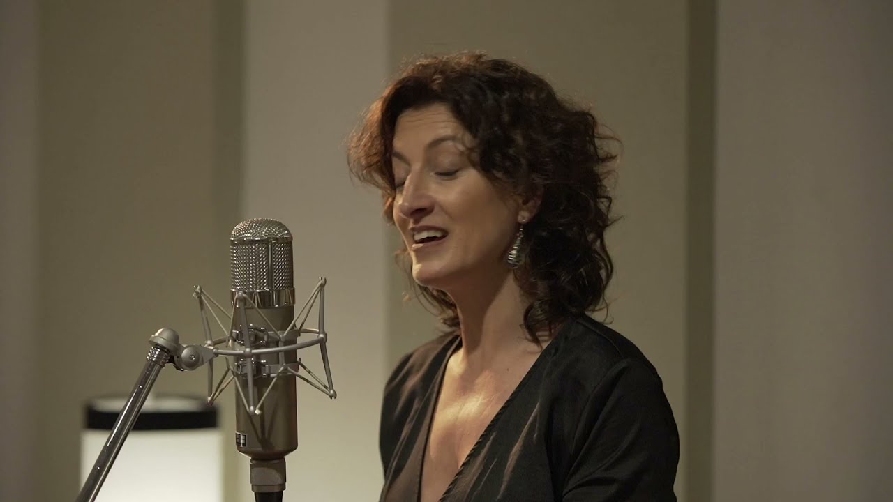 De Buenos Aires Morena (C.Guzman - H- Negro). Florencia García Casabal. Streaming Sept. 2021.