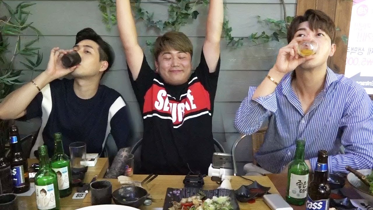 170728 [2] 술게임해서 옆 테이블 여성분에게 술받아오기! 민망함 그리고 거절?!  BJ 필메,최군,백승탁과 꿀잼 술먹방 -  KoonTV