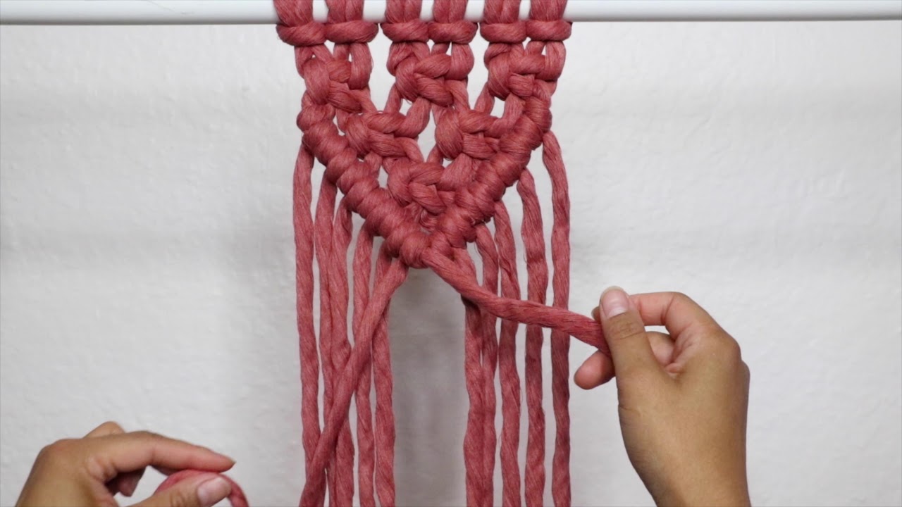 How to Make a Basic Mini Macrame Wall Hanging