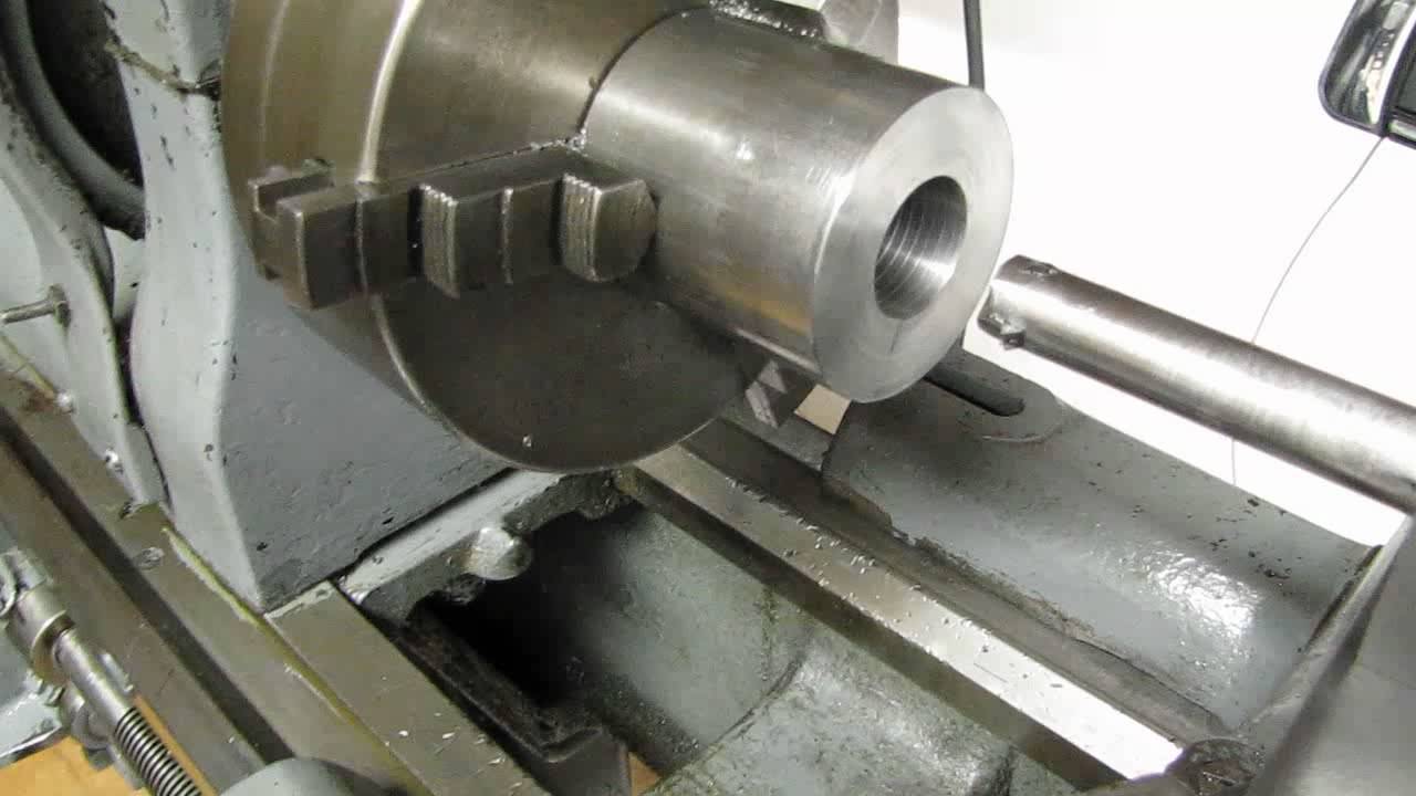 THREADING ON THE METAL LATHE WITHOUT A THREAD DIAL