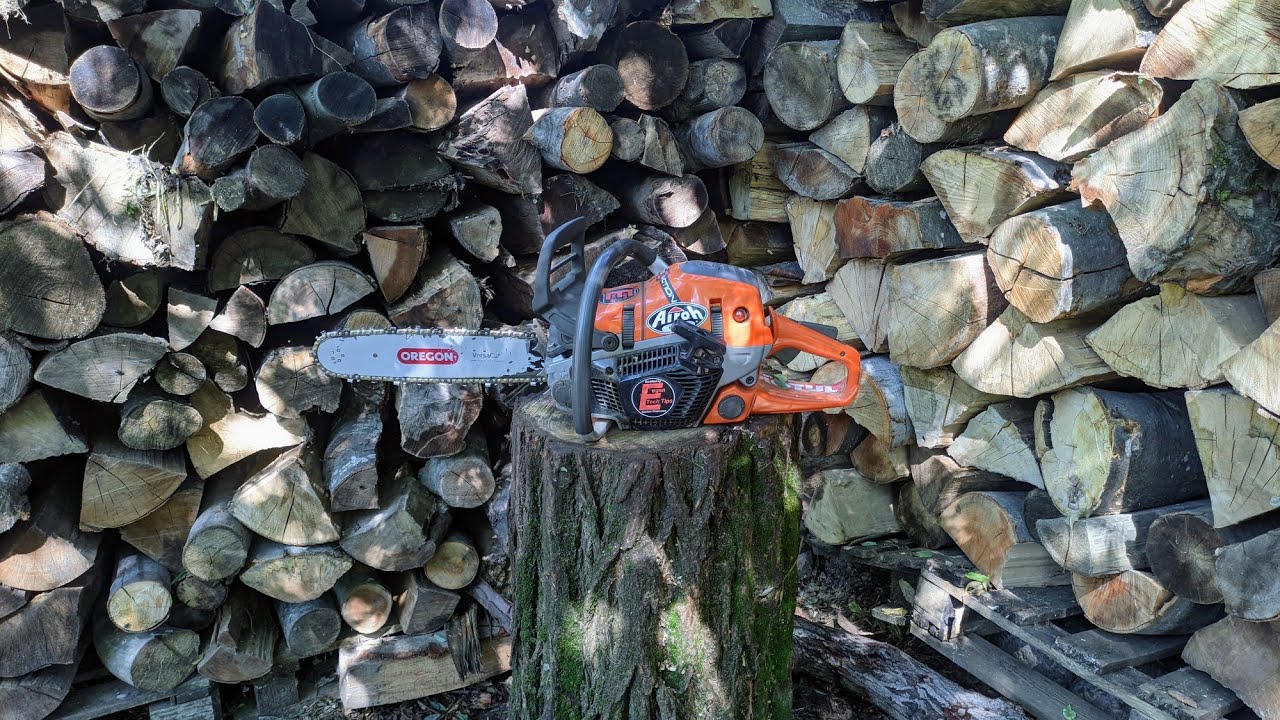 Pregătim lemnele pentru iarna cu Husqvarna 550 Mark 2