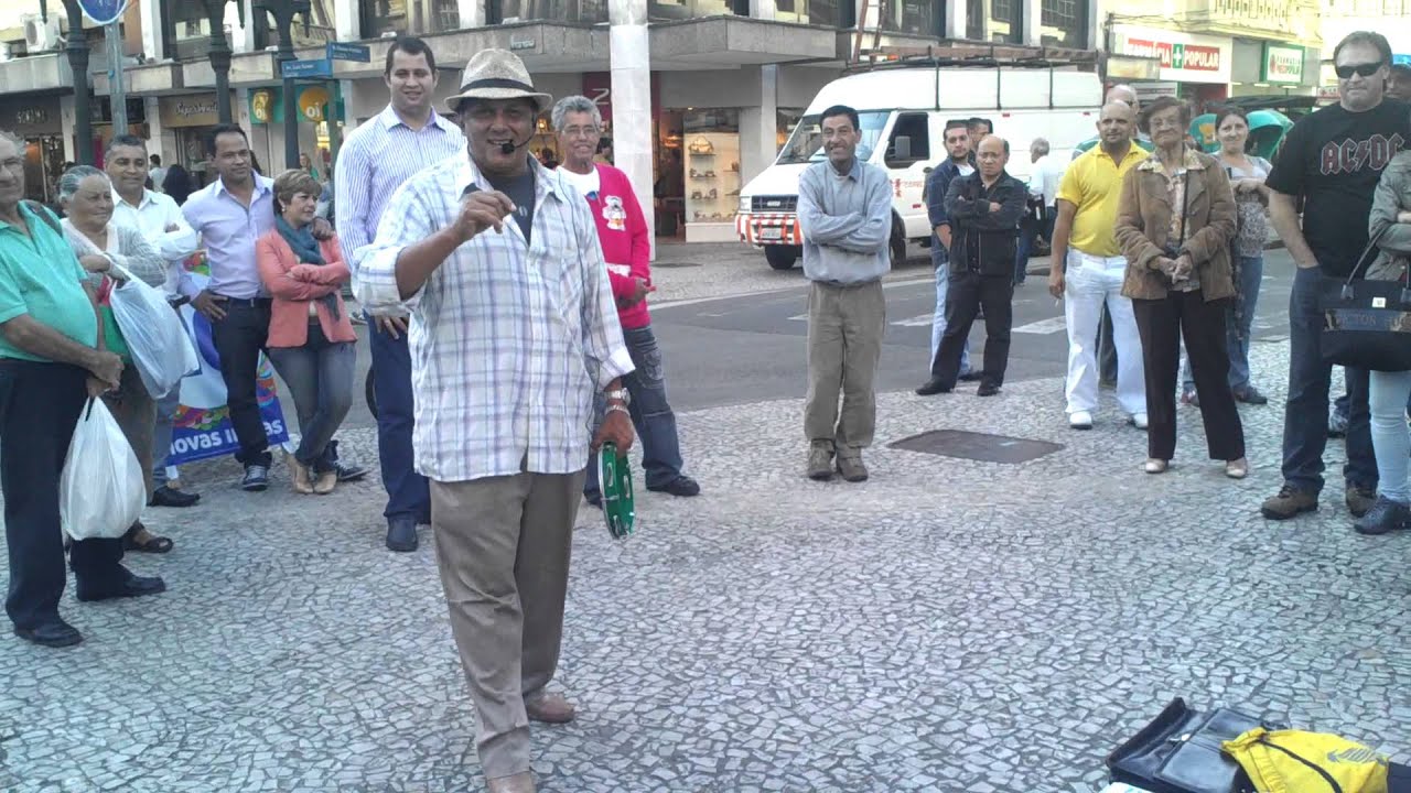 Repentistas na rua XV em curitiba HD