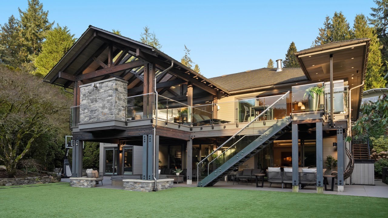 Beautiful West Vancouver Family Home