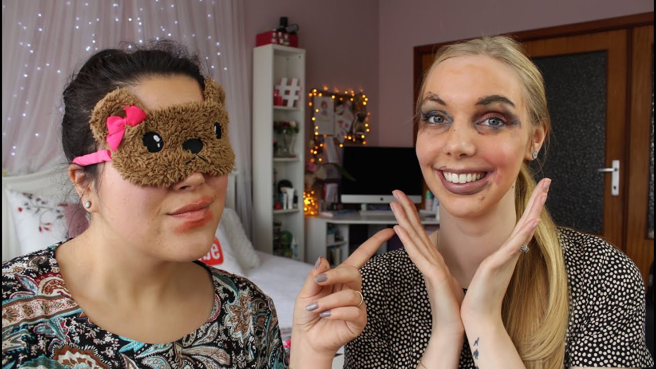 Maquillage à l'aveugle feat. Audrey MarshmaloO
