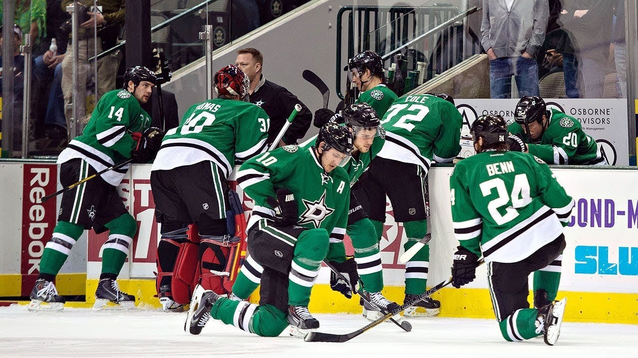 NHL: Players Collapsing