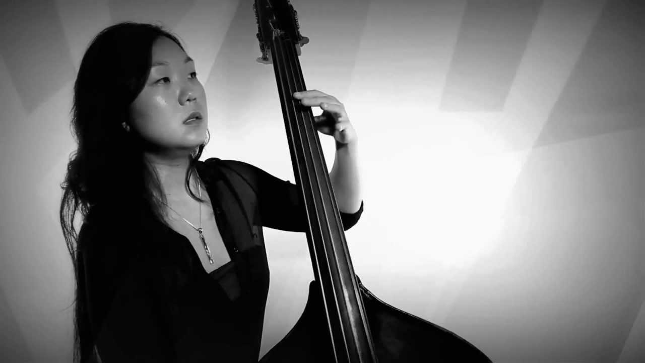 Season 1, Episode 4 : Linda Oh (Bass) performs 