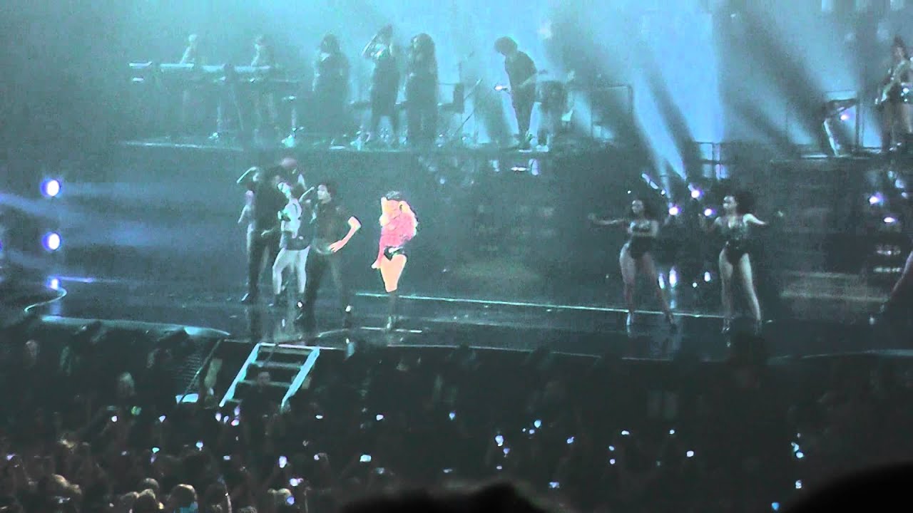 Beyonce - Get Me Bodied & Baby Boy Live Manchester 25.02.2014