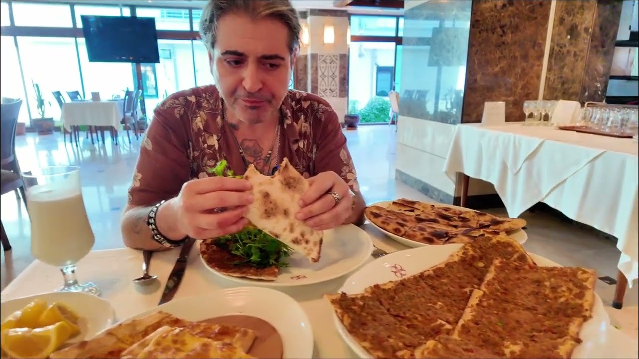 Şef Hazer Amani ile Göksu Lokantası’nda Yeni Hamur Denemesi! | Lahmacun & Pide Üzerine Usta Sohbeti