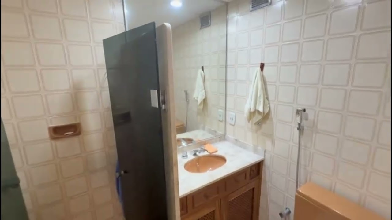 Alugo Apartamento na Praia da Barra. 09.03.2026. Glauce, 21.99487-9924 INSTA: @barramares_imoveis