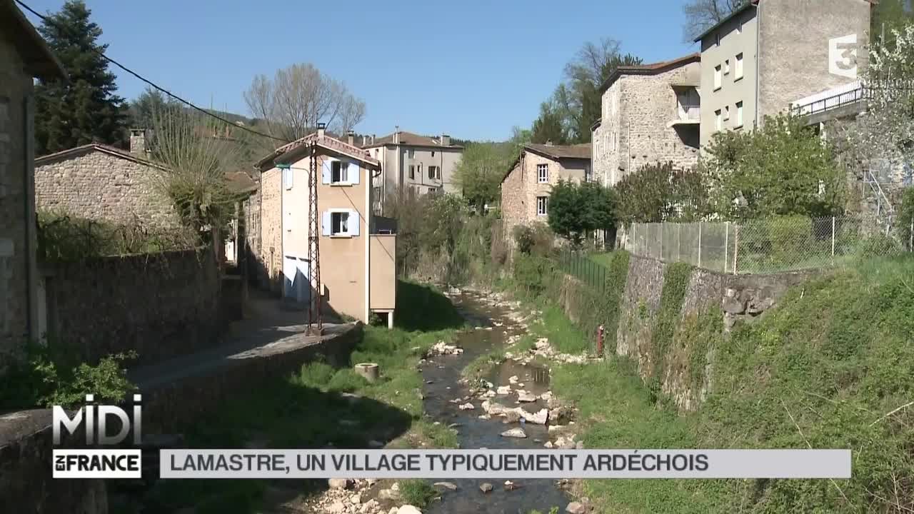 SUIVEZ LE GUIDE : Lamastre, un village typiquement Ardéchois