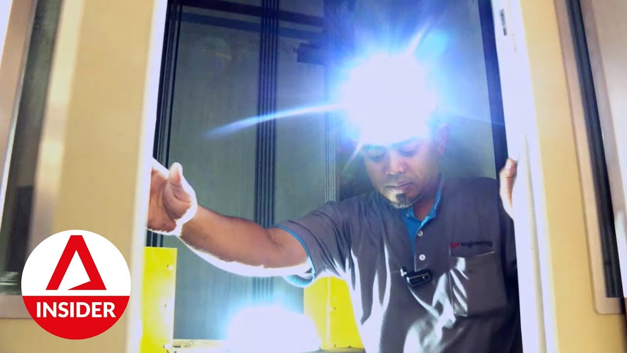 Risky Jobs: The Lift Fixer