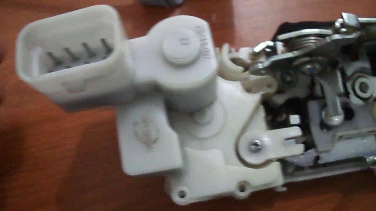 Resolvendo falha da Luz de porta aberta e anti vácuo do Vectra novo - Part1