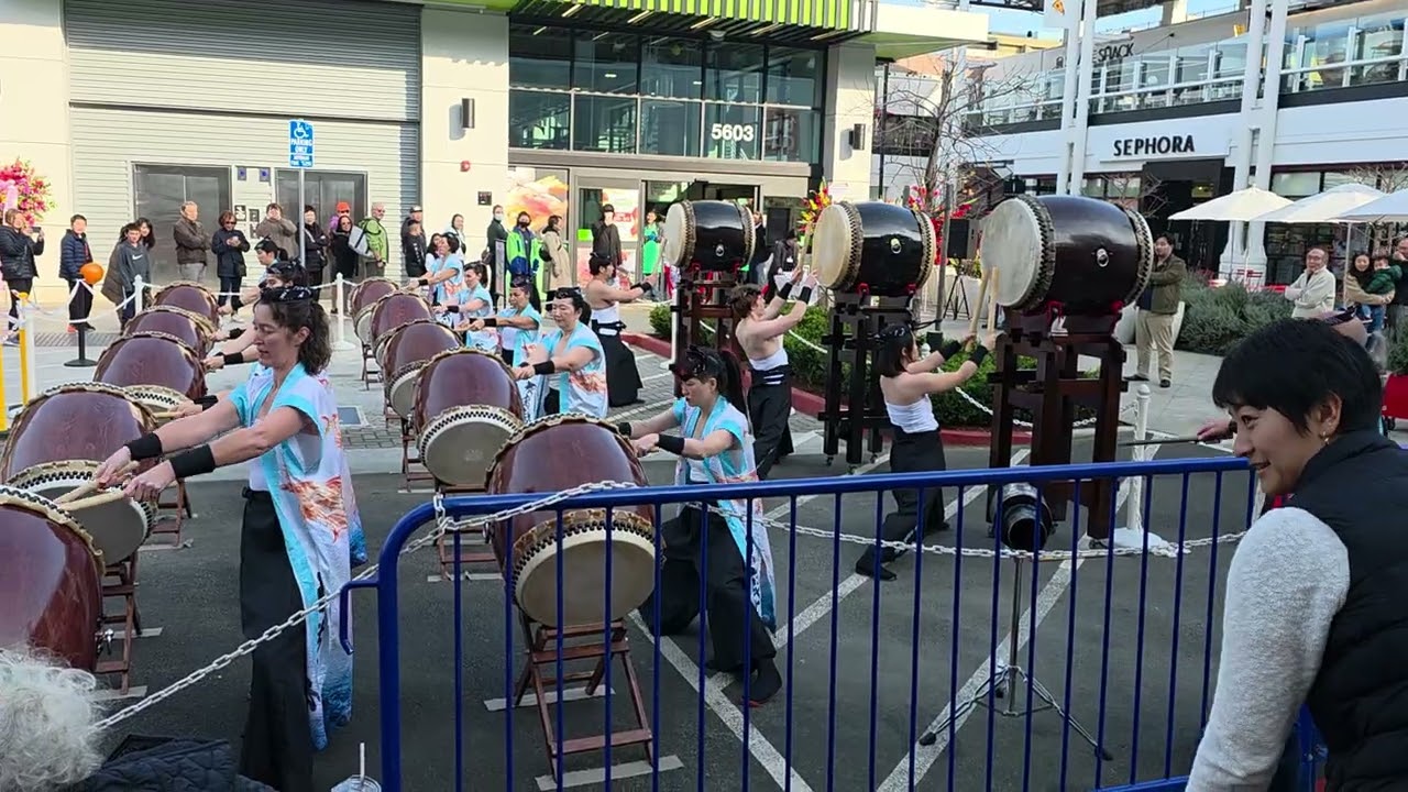 Taiko Drumming at Tokyo Central in Emeryville