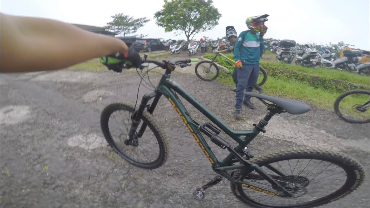 Dartmoor Blackbird 27.5 | Review | Test Ride di Trek DH