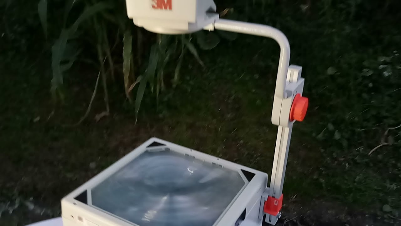 3M 1608 OVERHEAD PROJECTOR