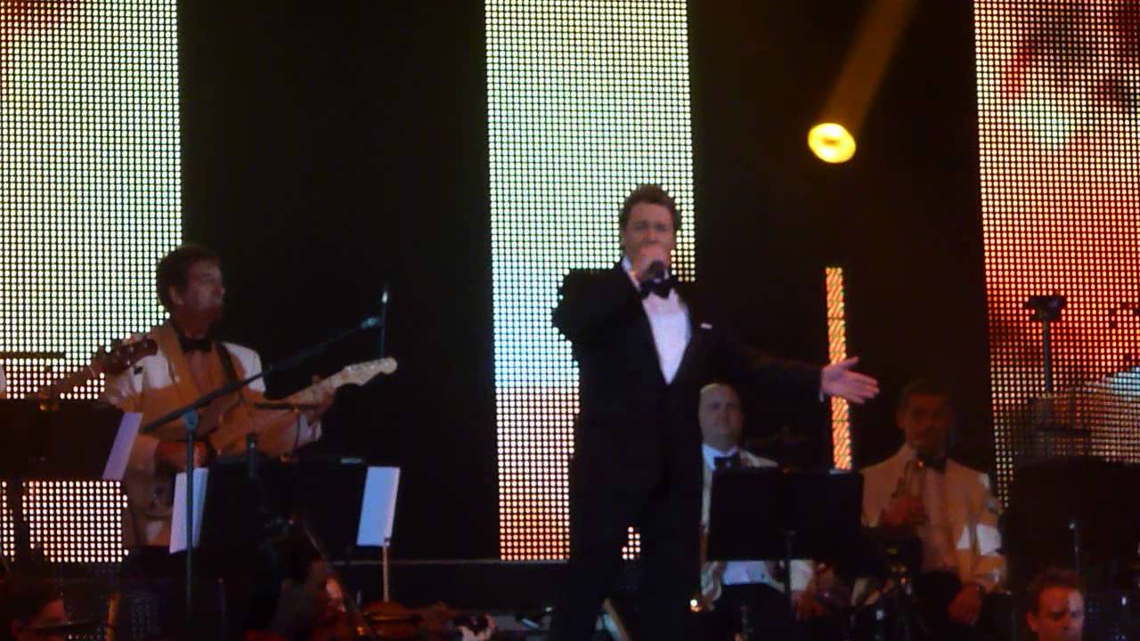 Michael Ball 'Circle Of Life' live Hammersmith Apollo 04.05.13 HD