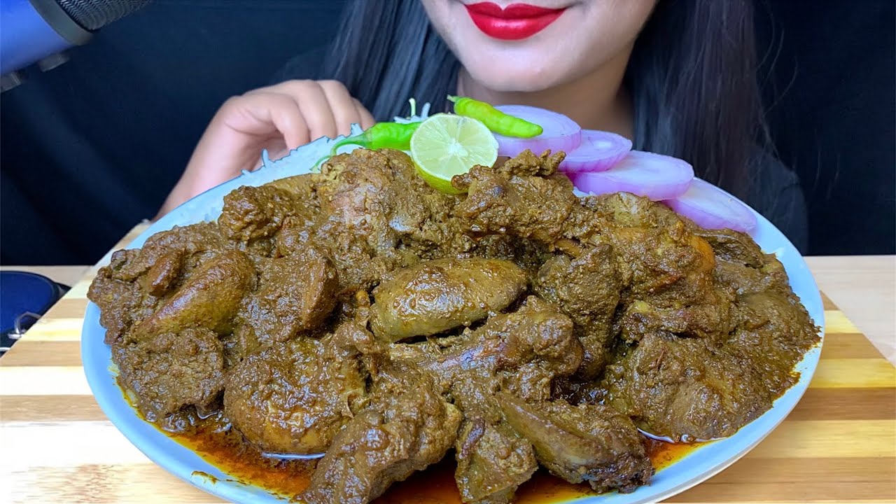 EATING VERY SPICY CHICKEN LIVER CURRY WHITE RICE*REAL EATING SOUNDS*MUKBANG