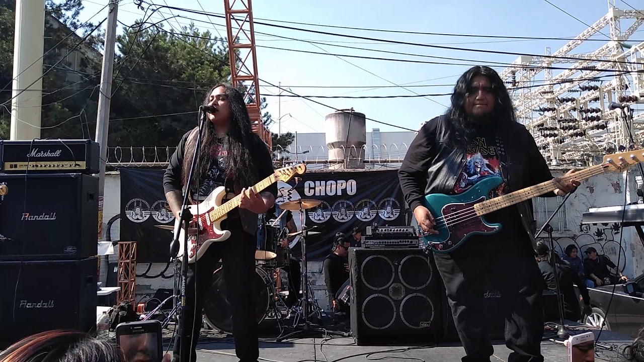 Leyenda Urbana -Quenos paso en el chopo