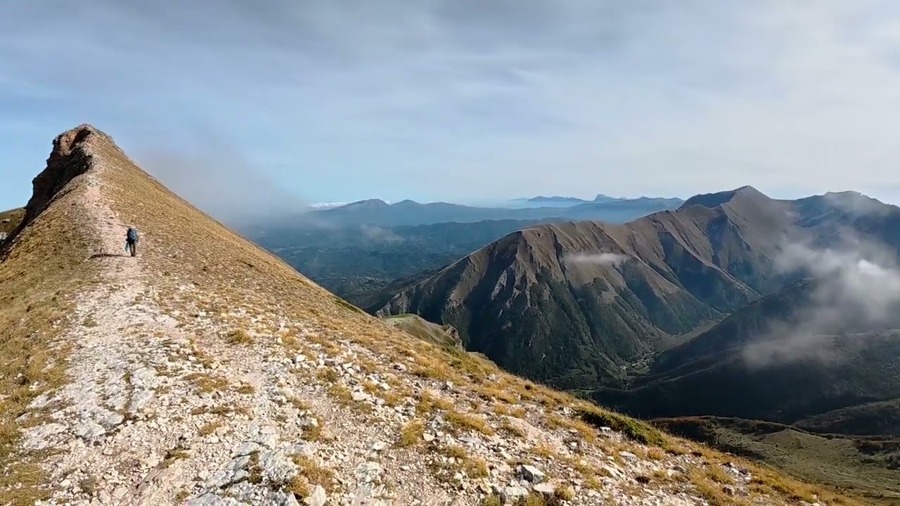 Dalle Gole Dell'Infernaccio fino in vetta alla Sibilla.