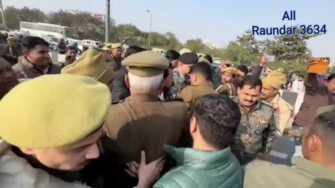 Bhim army chief ko pidit pariwar se milne se rokte hua #bhimarmy 