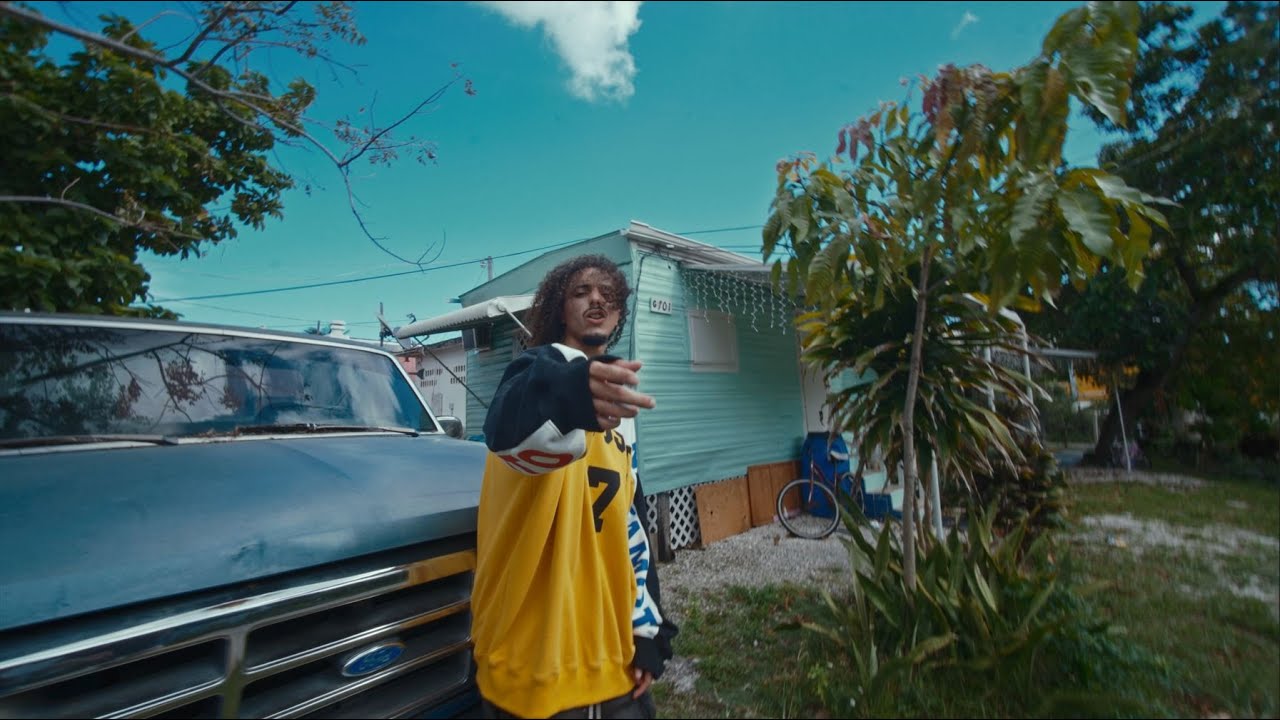 Astro - MACCHINA NERA (Official Video)