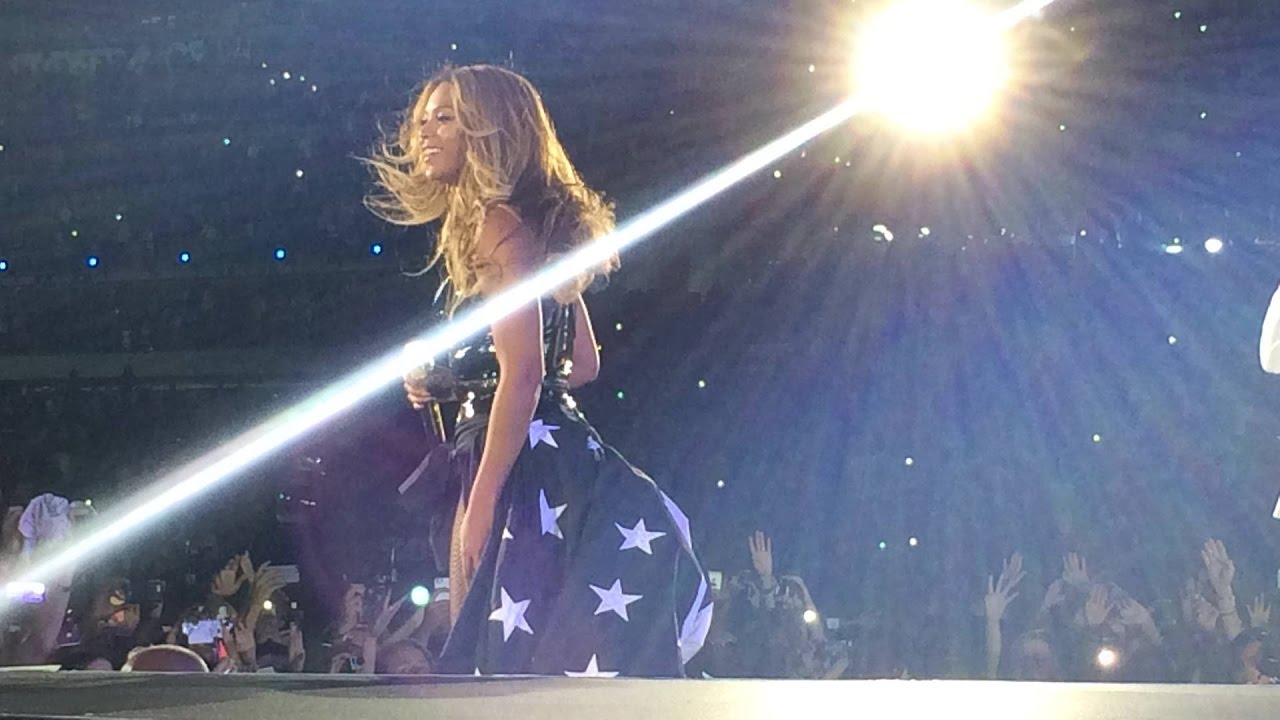 Beyoncé & Jay Z - On The Run Tour - Paris - Forever Young (Halo Interlude)