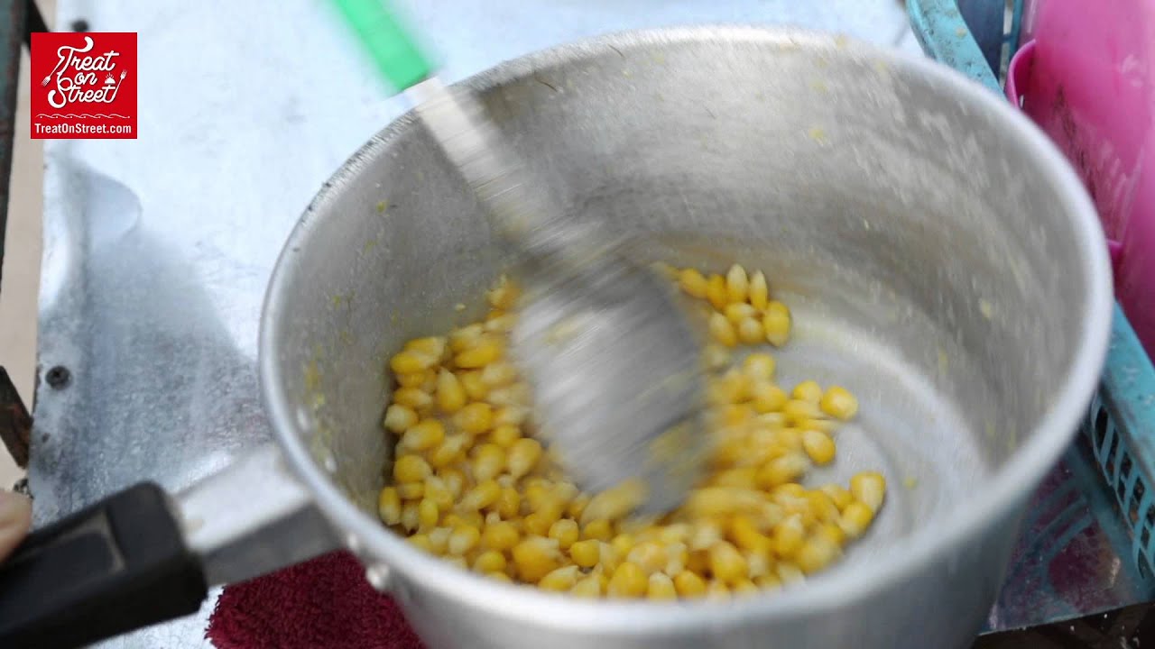 Pattaya Street Food | Steamed Sweet Corn With Butter And Cream By the Beach Street | Asian Food