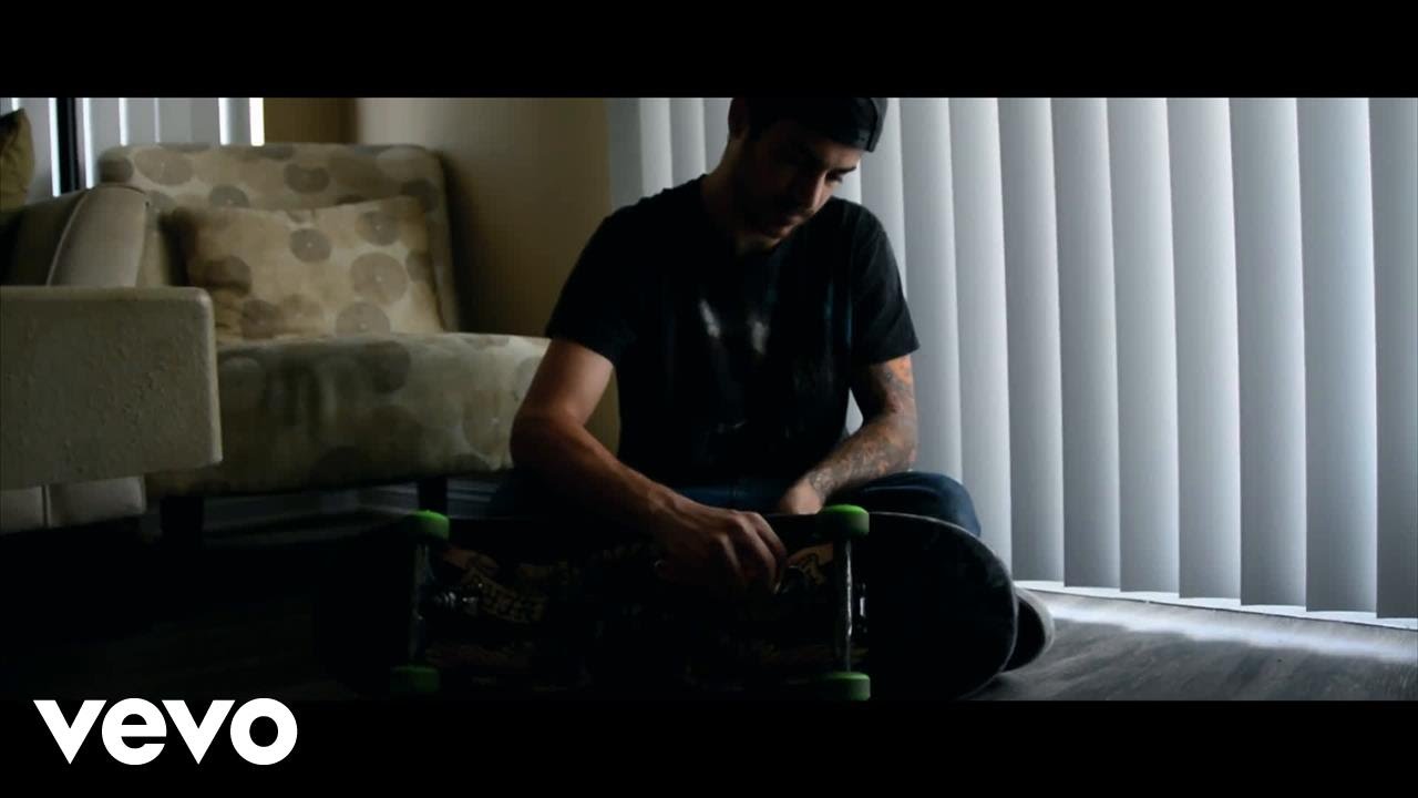 Behind the Fallen - Reflections ft. Telle Smith of The Word Alive