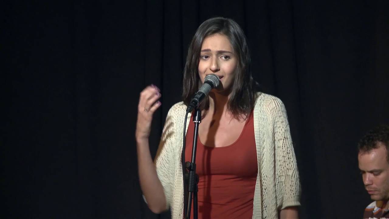 פואטרי סלאם - לוסי איוב 