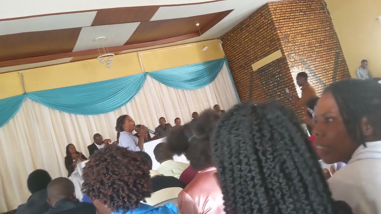 Niyo lucky  k'umunsi wa mwarimu, yibukije abawitabiriyeko dukwiye  kuberwa  n'Indangagaciro  