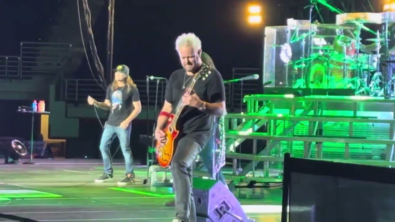 3 Doors Down - Kryptonite (Simmons Bank Arena - North Little Rock, Arkansas - September 8, 2023)