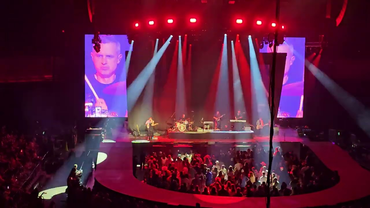 Scotty McCreery - Can't Pass the Bar (live at Mohegan Sun May 3, 2025)